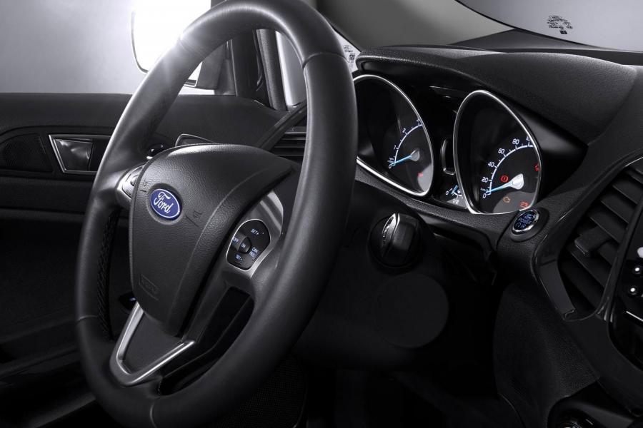  Ford EcoSport 2013 года  (EU) (фото 33 из 39)